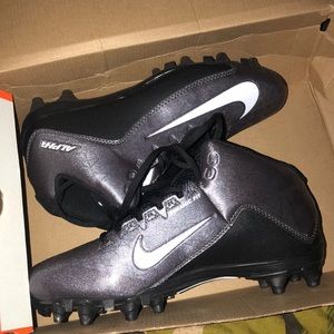 Football cleats